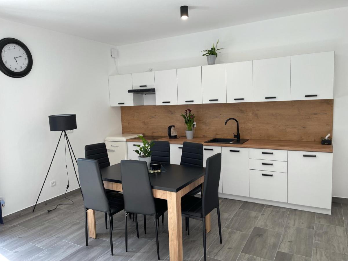 Osada Sluszewo - Apartamenty Restauracja Wydarzenia Γκνιεβίνο Εξωτερικό φωτογραφία